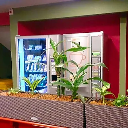 南特堡茹宫快捷酒店 5* 南特