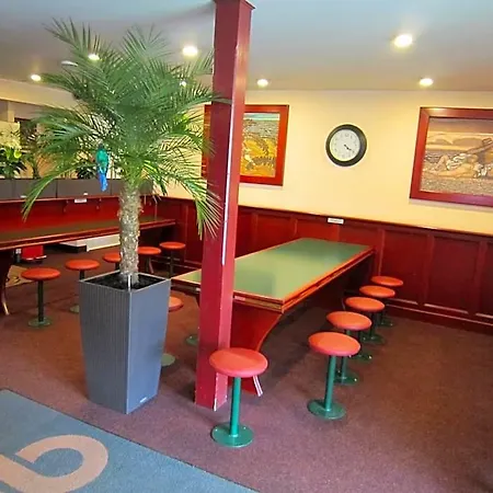 南特堡茹宫快捷酒店