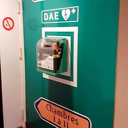 南特堡茹宫快捷酒店 酒店 南特